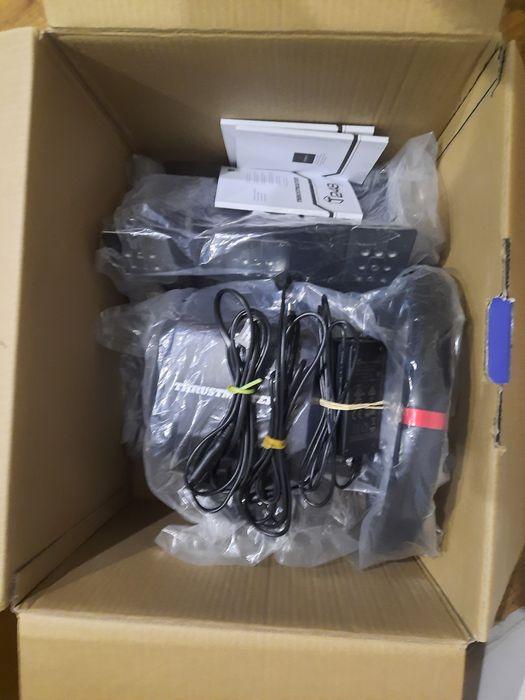 Волан с педали Thrustmaster t248 +thrustmaster th8a скоростен лост