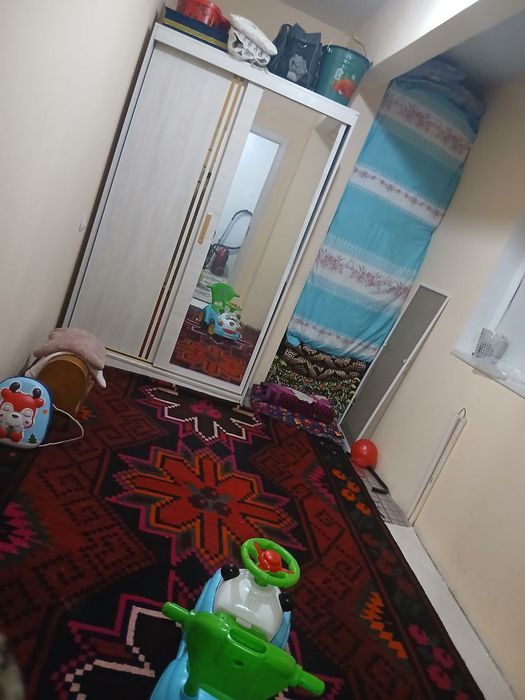 Юнусабад 7, 1/4/4. Франция. 42 кв.м.