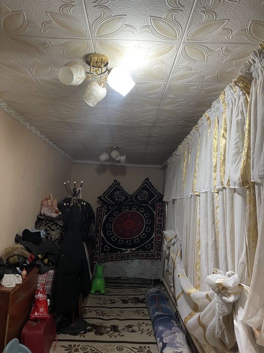 4 xonalik dala xovli sotiladi