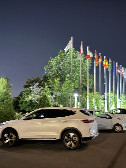 BYD Song Plus 2 pozitsiya (gibrid)