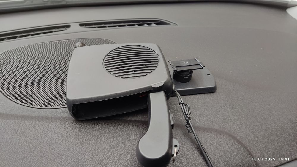 Автомобилен вентилатор за топъл и студен въздух (печка). 150W / 12V