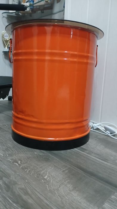 Дизайнерска LED Infinity маса – ефектна и стилна декорация