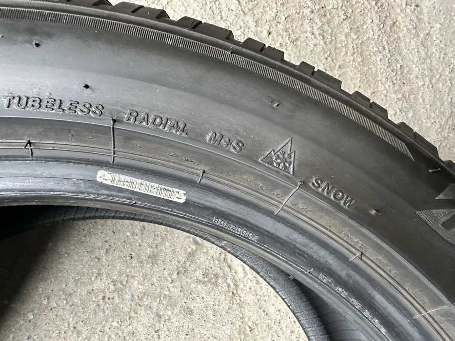 235/50 R19 Bridgestone Blizzak LM005 6.45
