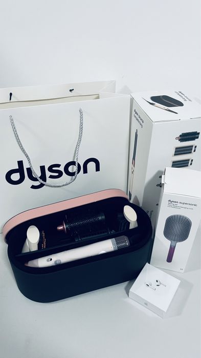 Дайсон в цвете Сакура