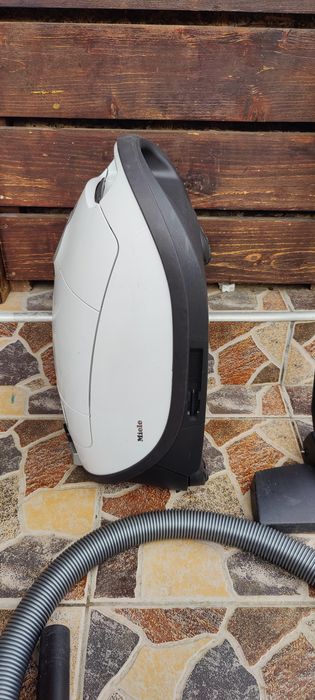 Aspirator Miele S8330 - Hepa 2200W