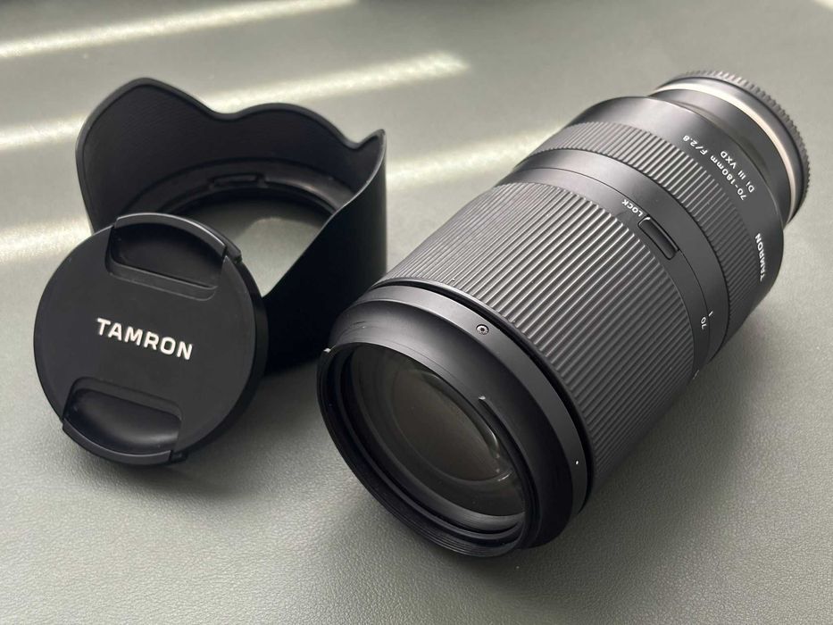 Обектив Tamron SP 70-180mm f/2.8 Di III VXD Sony E-mount