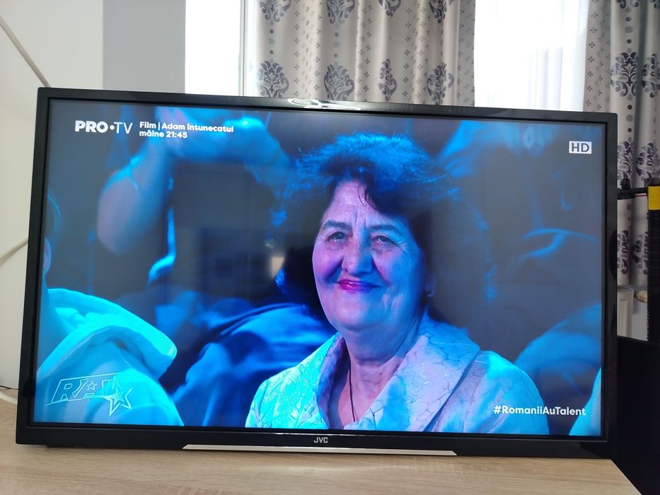 Vând televizor JVS Smart 32 inch 81 cm preț 400 fix