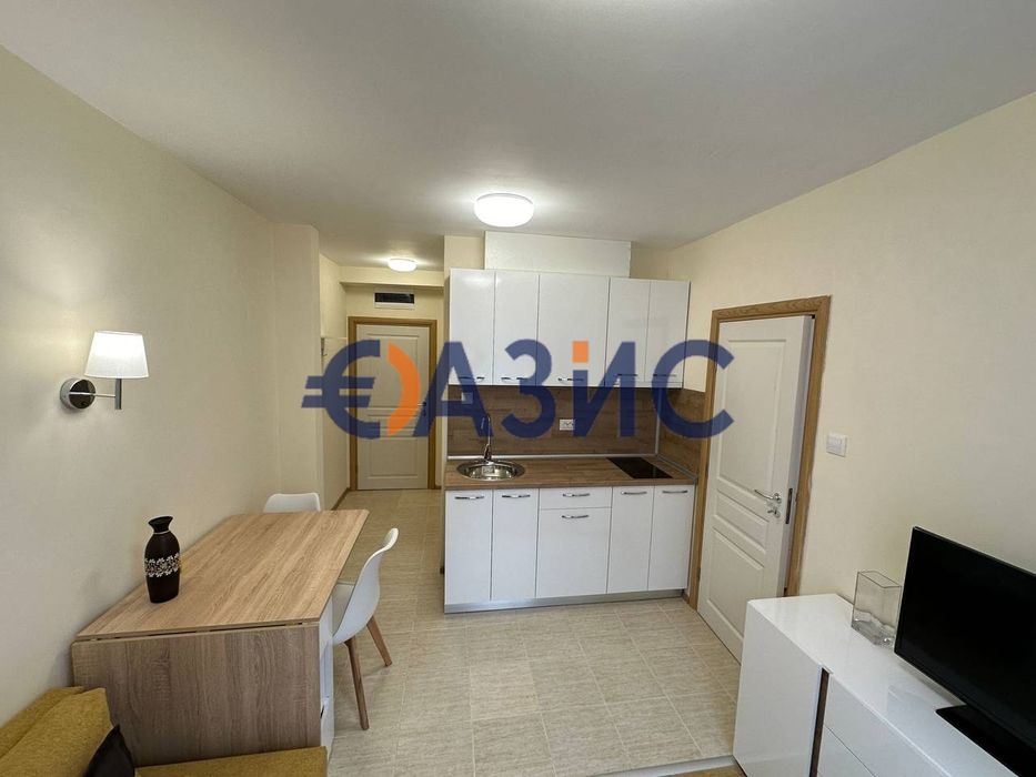 Продава се Едностаен апартамент в к.к. Слънчев бряг - 45 кв.м за 1178 €/кв.м - Снимка #4