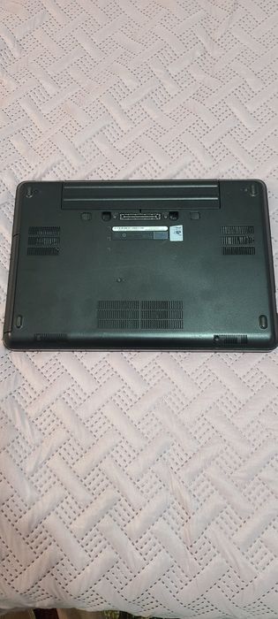 Vînd laptop Dell