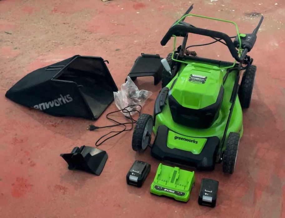 Mașină de tuns gazon Greenworks 48V (24V x2) Autopropulsată