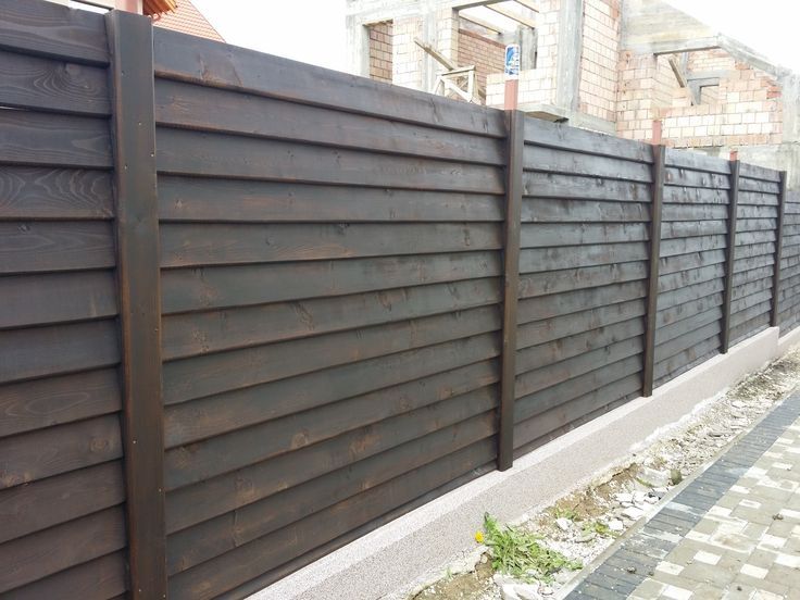 Construim garduri din scândură de  peste 15 ani