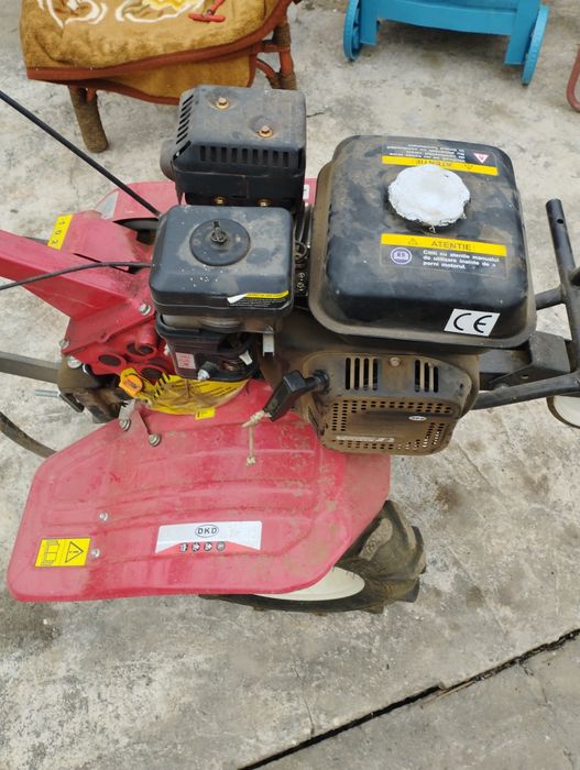 De vânzare vechime 3 ani foarte puțin folosit