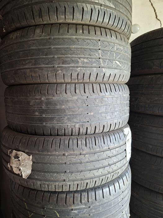 Продам шины. 215/55/17  континенталь