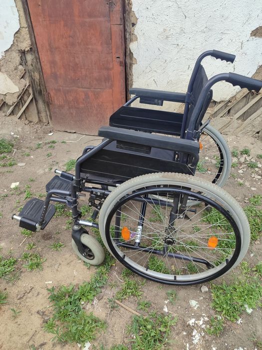 Продается инвалидный коляска