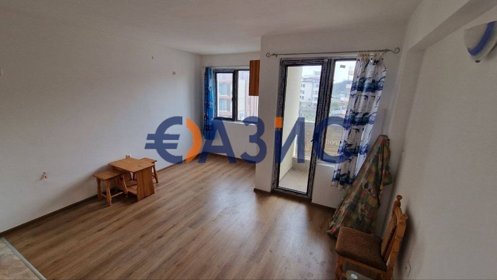 Продава се Двустаен апартамент в Бургас, Сарафово - 56 кв.м за 1786 €/кв.м - Снимка #7