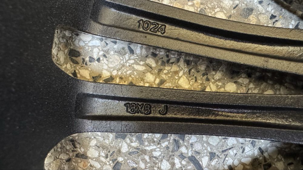 Джанти 5х100 R18 8J ET35