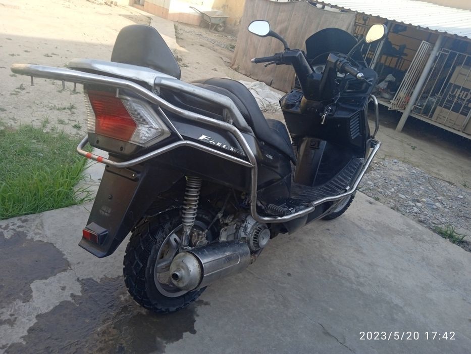 Skuter Delim maksi 150 kub