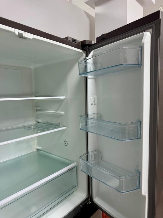 Холодильник двух дверный