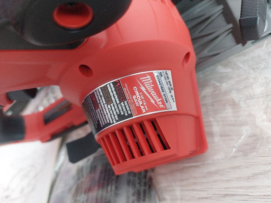 Circular mana milwaukee M12 CCS44, 2530-20 model America