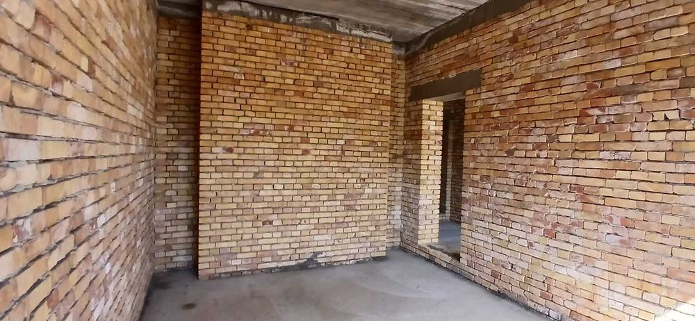 СРОЧНО! 10 сотих ҳовли, 170 м² уй, 5 хона — Жарқишлоқ | $ 55 000