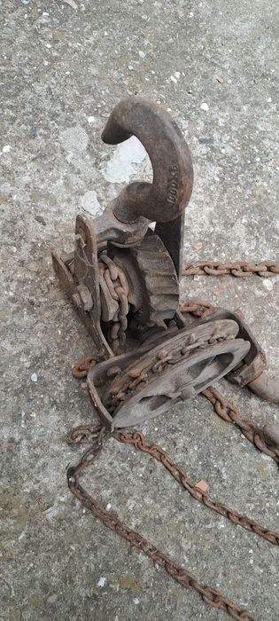 Лебедка със синджири