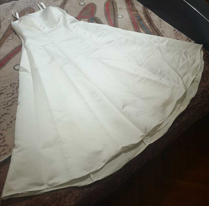 Rochie mireasă Altesse, Mărime 54.