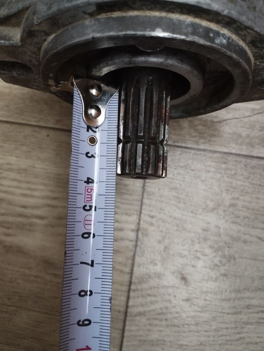 Продам насос на манипулятор