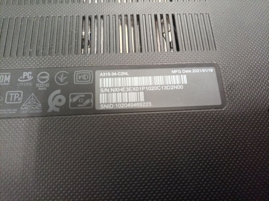 Лаптоп Acer A315-34, 8gb ram,4 cores intel cpu,256 gb ssd