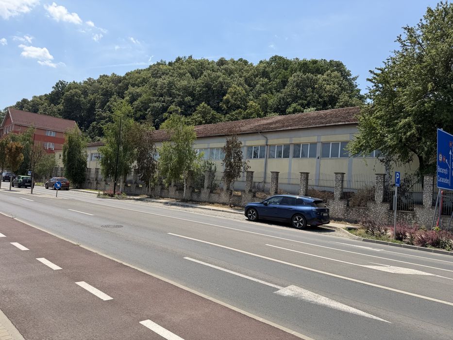 Hala de inchiriat 1500m2