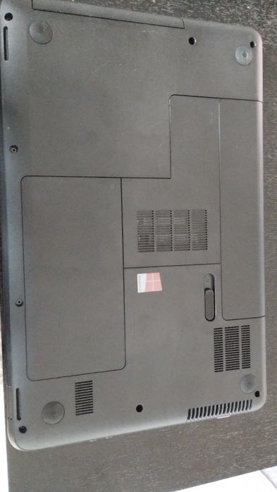 Лаптоп hp 655 неразличим от нов