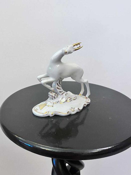 Bibelou statueta caprioara portelan ROYAL DUX dublu marcat bibelouri