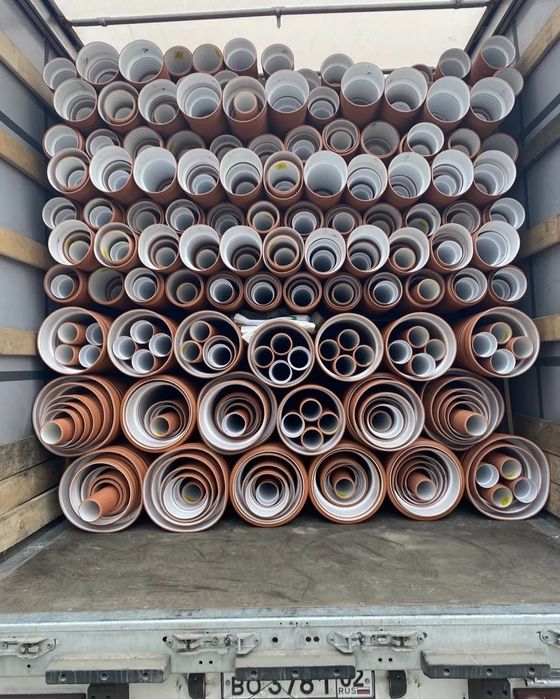 Гофрированная труба канализационная. гофра. труба ПВХ. дренажная труба