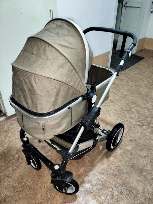 Зимняя коляска в отличном состоянии