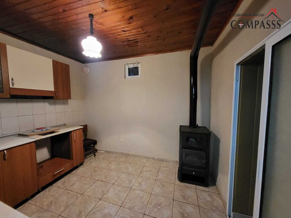 район Автогара, гр. Добрич, къща – 71100евро!