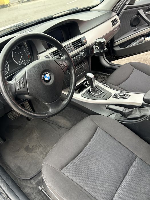 Se vinde BMW 318d automat