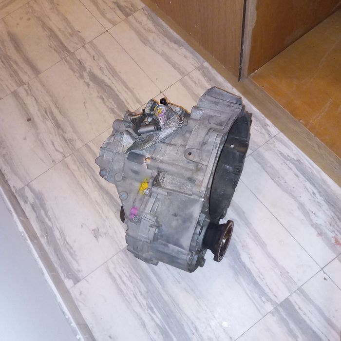 Скоростна кутия Голф5  2.0_ТДИ