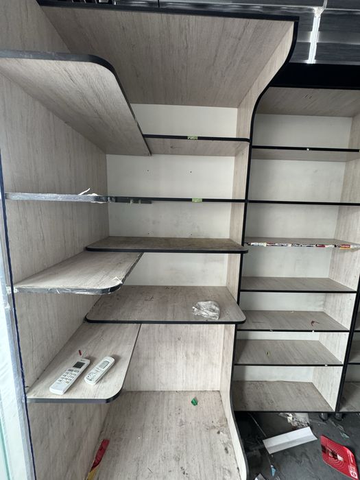 Стеллажлар сотилади холати зур/ продаются  стеллажи из лдсп