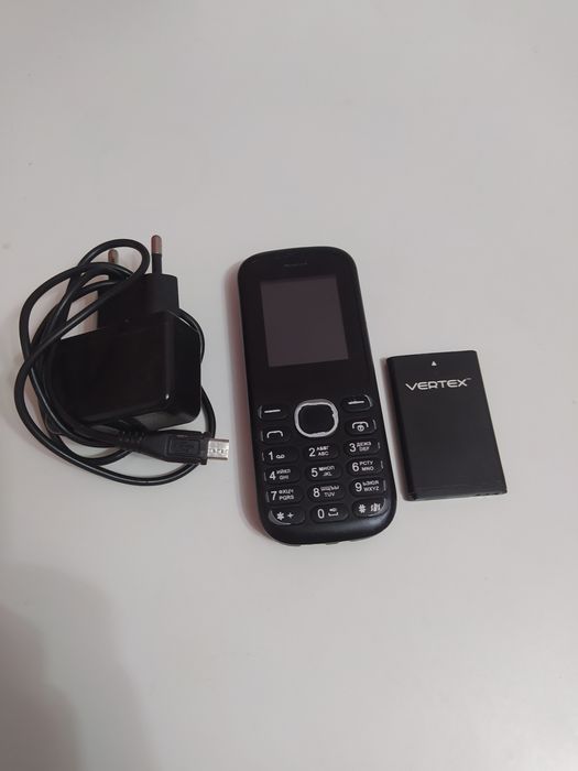 Продам простой телефон.