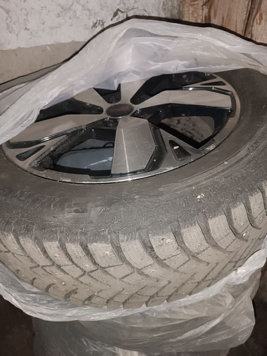 Продам резину с дисками