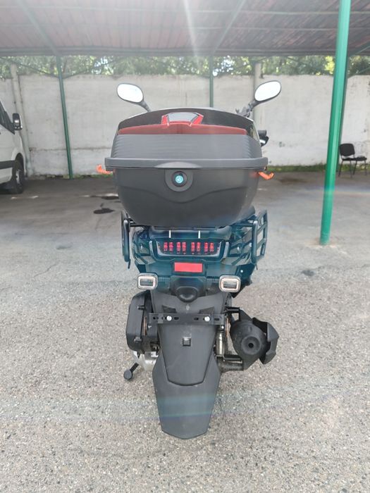 Скутер TANK, 150 кубов