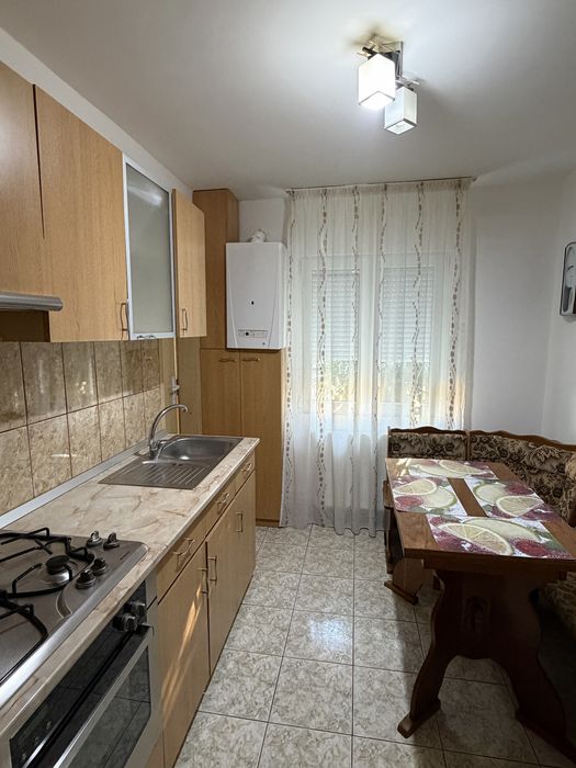 Inchiriez apartament in Campia Turzii