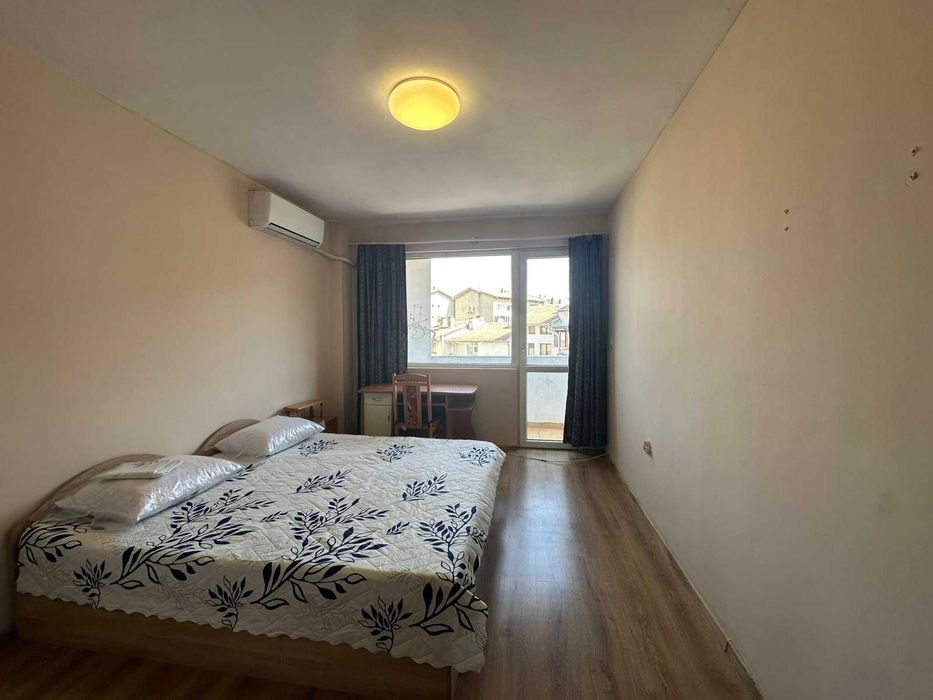 Апартамент под наем с две спални, ново обвзавеждане