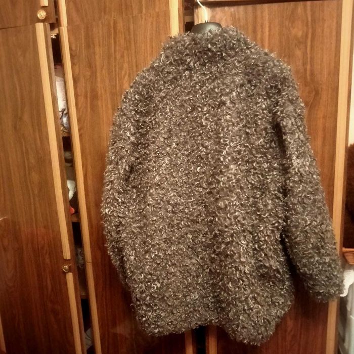 Продам совершенно новую шубку