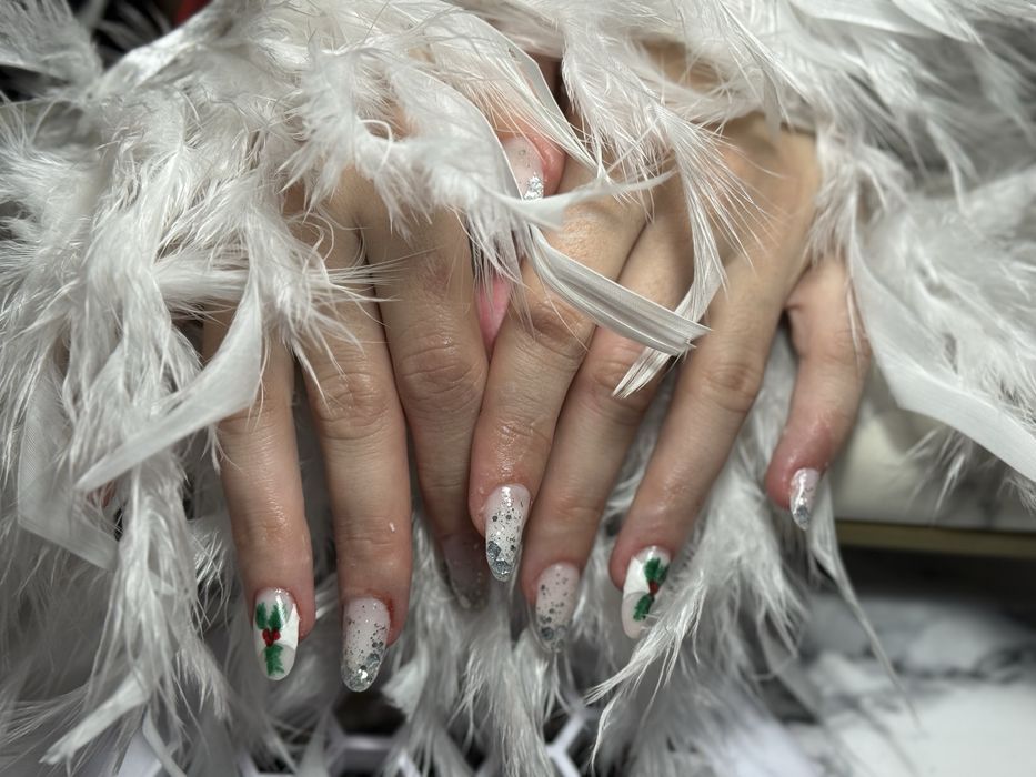 Unghii cu gel sau semi