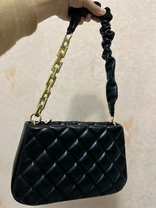 Продам дамскую сумочку