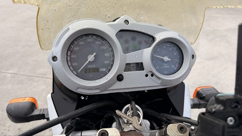 BMW F650GS 2004  dual spark – întreținută, echipată de drum lung