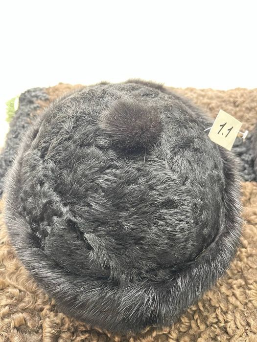 Qorako'l teri, Коракул шапки