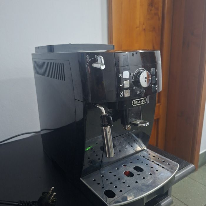 Expresor  delonghi eletta capucino top