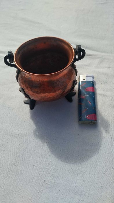 Меден решетъчен черпак и менче