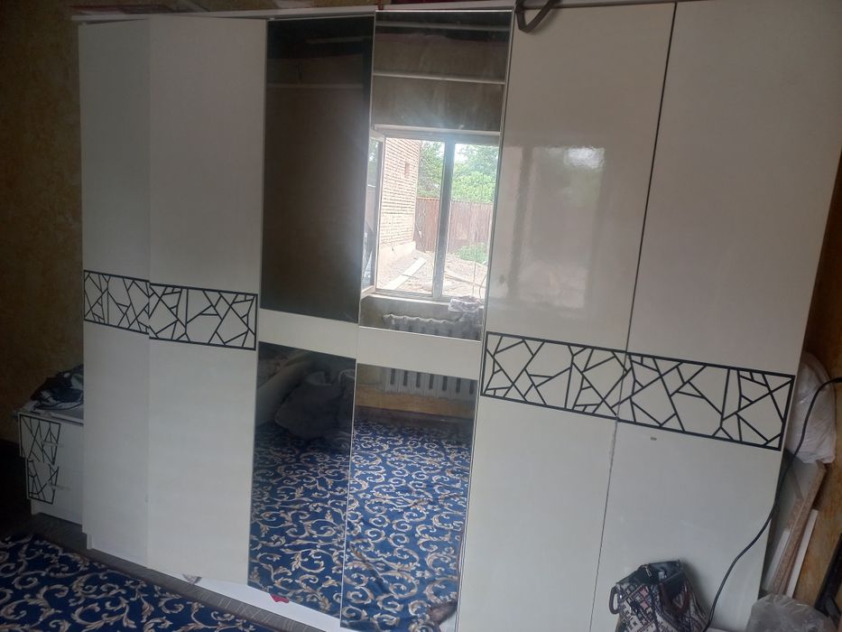 Сатылады  спальный гарнитур